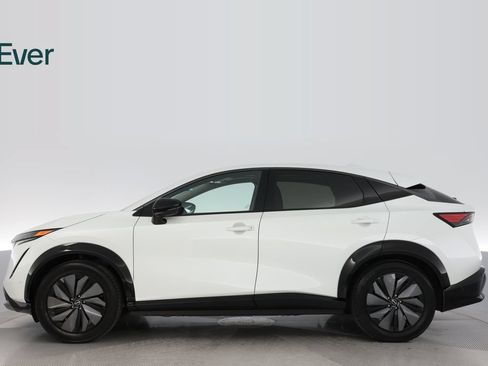 Used 2025 Nissan Ariya Platinum AWD/4WD image 15