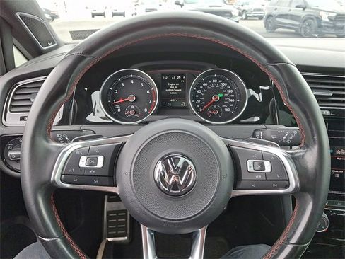Used 2019 Volkswagen GTI SE image 21