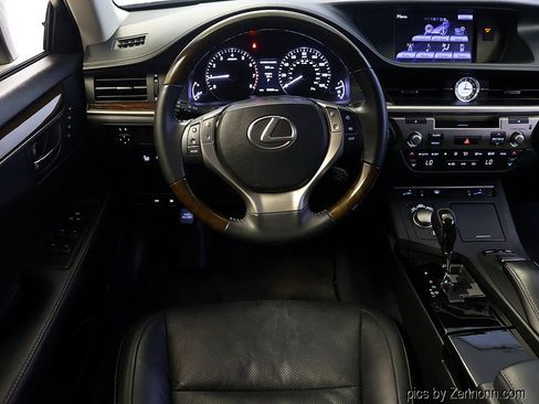 Used 2013 Lexus ES 350 w/ Luxury Pkg FWD image 14