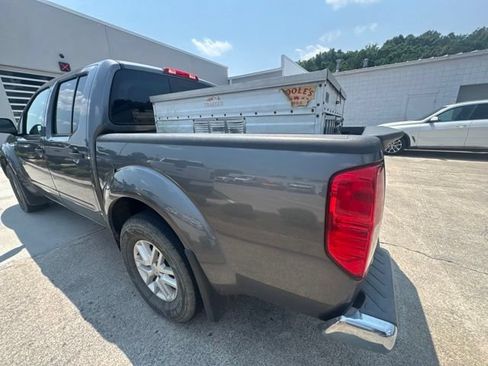 Used 2021 Nissan Frontier SV w/ SV Utility Package AWD/4WD image 13