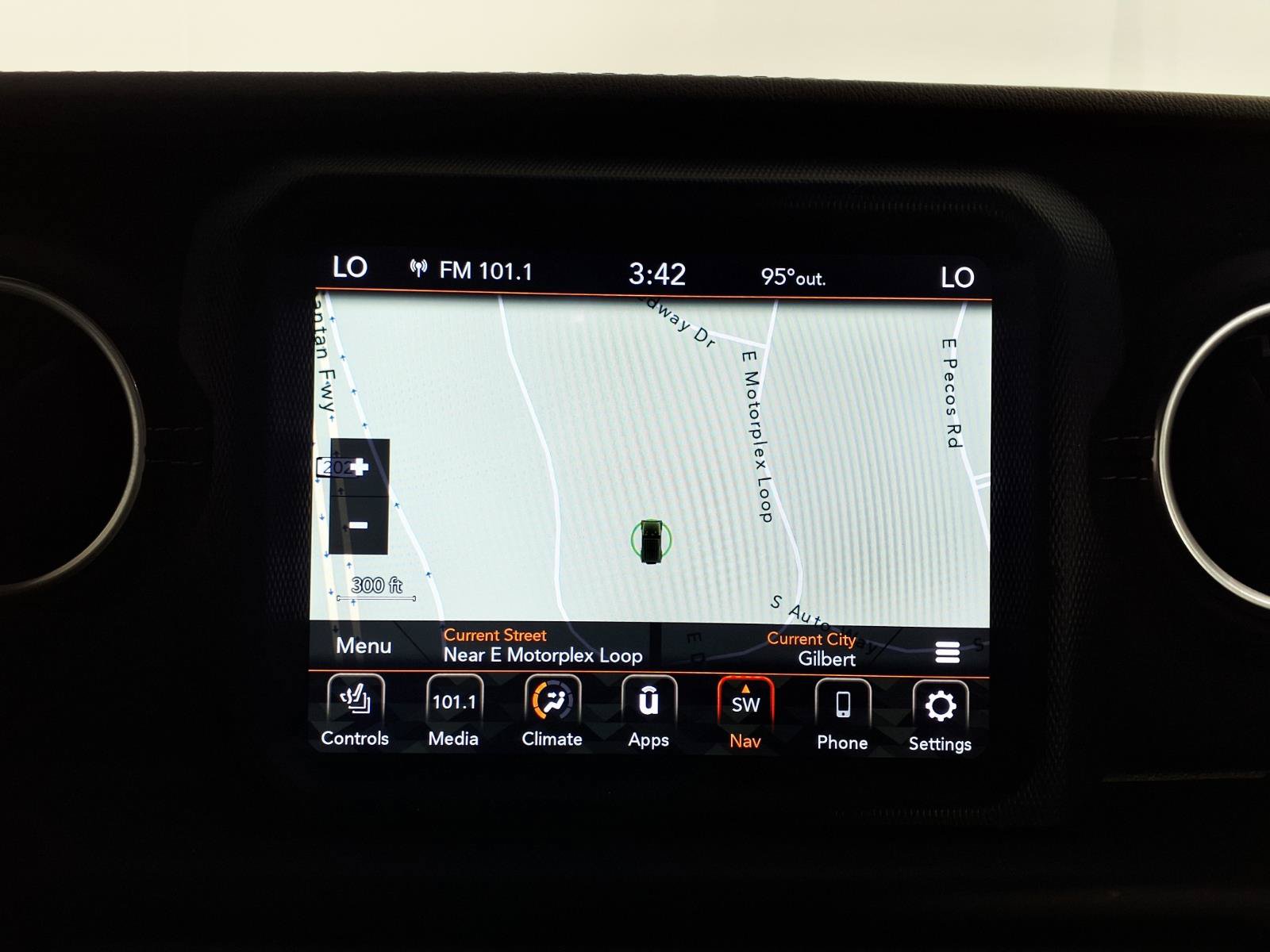 Used 2021 Jeep Wrangler Unlimited Sahara AWD/4WD image 18