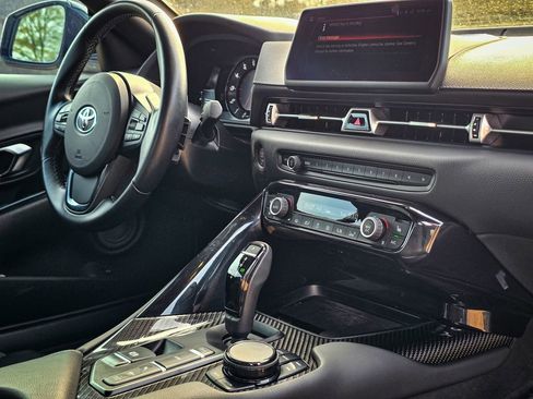 Used 2021 Toyota Supra Premium image 5