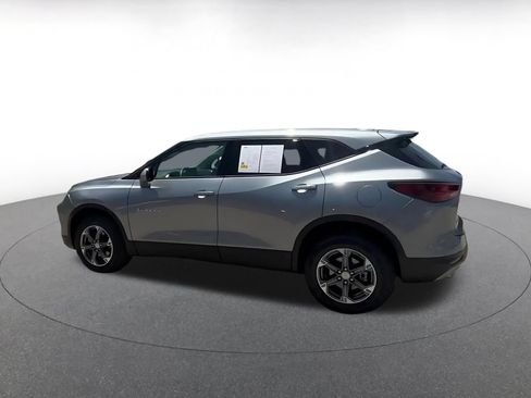 Used 2025 Chevrolet Blazer LT FWD image 10