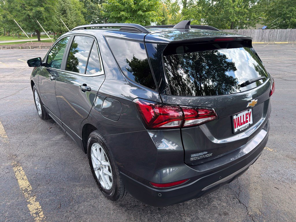 Used 2023 Chevrolet Equinox LT FWD image 16