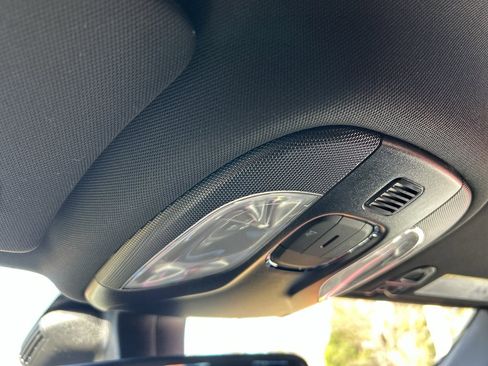 New 2026 Jeep Compass Latitude image 17