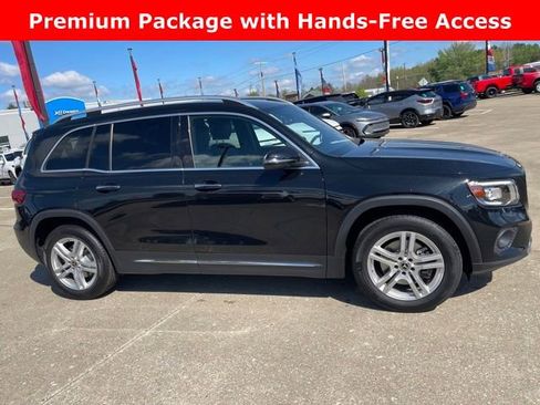 Used 2023 Mercedes-Benz GLB 250 4MATIC w/ Premium Package image 1