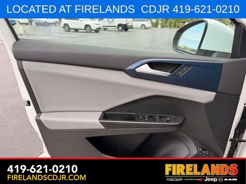 Used 2022 Volkswagen Taos SE AWD/4WD image 18