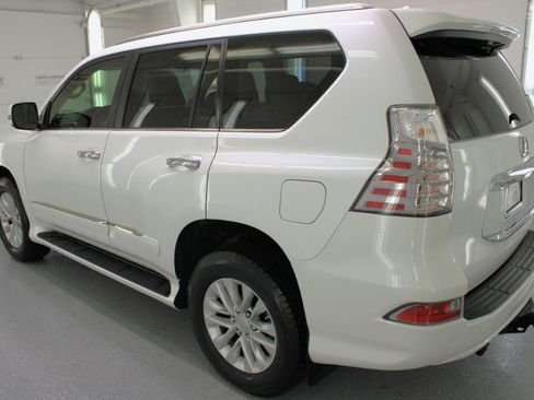 Used 2014 Lexus GX 460 w/ Premium Package AWD/4WD image 6