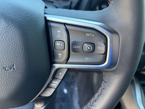 Used 2026 RAM 3500 Big Horn AWD/4WD image 15