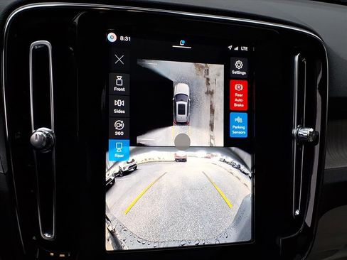 New 2026 Volvo XC40 B5 Ultra w/ Protection Package Premier image 22