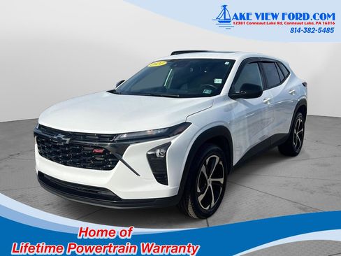 Used 2024 Chevrolet Trax RS w/ Sunroof Package FWD image 14