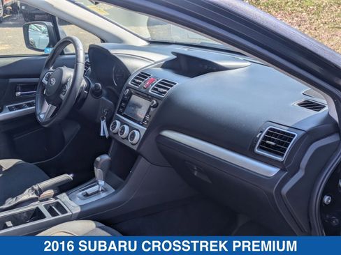 Used 2016 Subaru Crosstrek 2.0i Premium AWD/4WD image 36