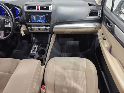 Used 2017 Subaru Outback 2.5i Premium AWD/4WD image 21
