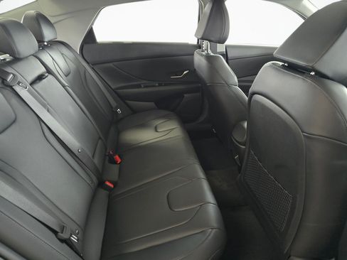 New 2026 Hyundai Elantra Limited FWD image 38