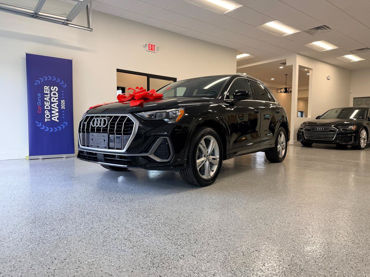 Used 2020 Audi Q3 2.0T Premium w/ Convenience Package AWD/4WD image 14