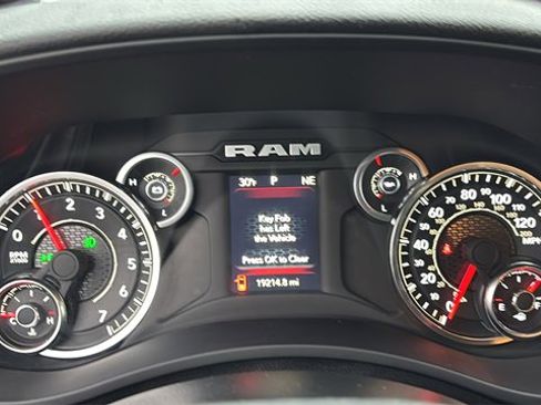 Used 2024 RAM 2500 Big Horn w/ Bed Utility Group image 15