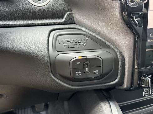 New 2026 RAM 3500 Laramie AWD/4WD image 23