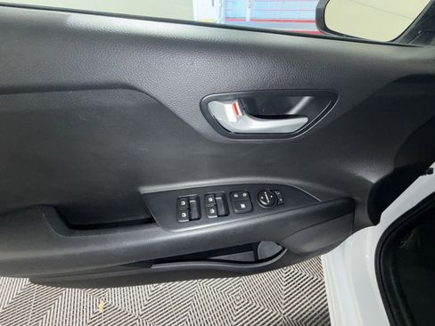 Used 2022 Kia Rio LX image 15