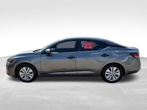 Certified 2024 Nissan Sentra S FWD image 6