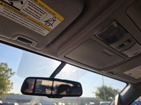 Used 2020 Nissan Frontier SV image 34