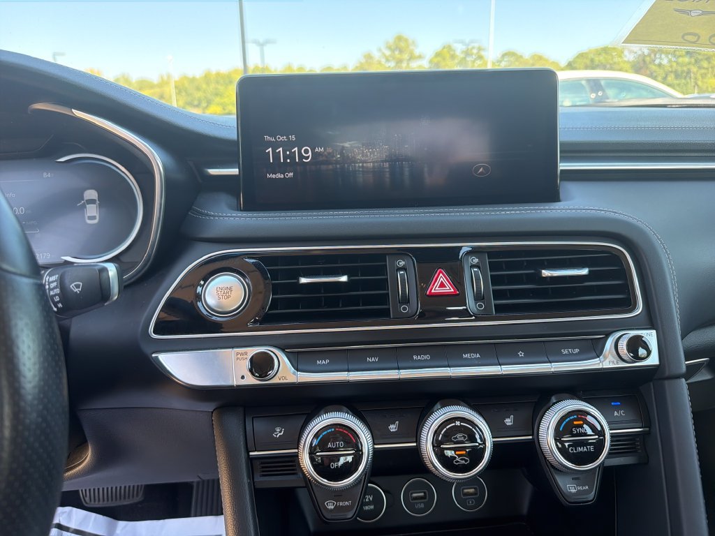 Used 2022 Genesis G70 3.3T RWD image 27