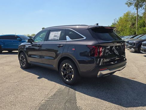 New 2026 Kia Sorento S FWD image 6