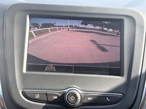 Used 2024 Chevrolet Equinox LS w/ Driver Confidence II Package FWD image 10
