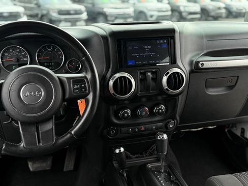 Used 2011 Jeep Wrangler Rubicon w/ PWR Convenience Group AWD/4WD image 18