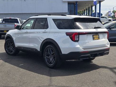 New 2026 Ford Explorer ST-Line image 6