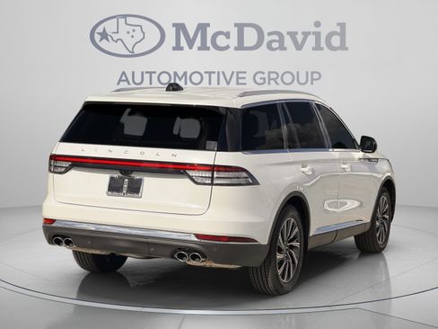 Used 2026 Lincoln Aviator 2WD image 6