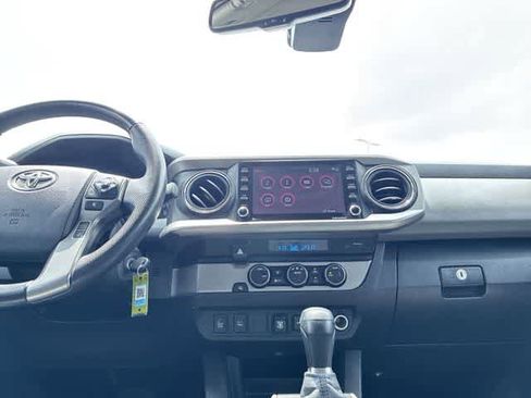 Used 2022 Toyota Tacoma SR5 w/ Technology Package RWD image 28