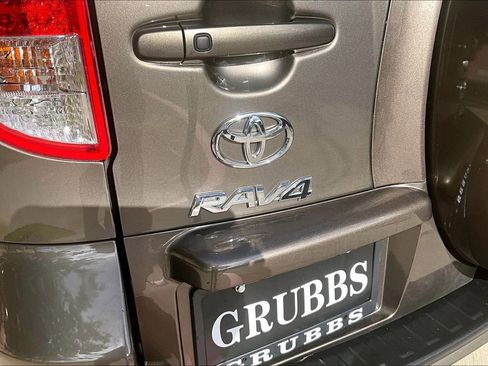 Used 2012 Toyota RAV4 Limited w/ Navigation Value Pkg AWD/4WD image 44