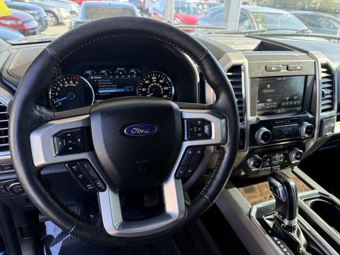 Used 2015 Ford F150 Platinum w/ Equipment Group 701A Luxury AWD/4WD image 13