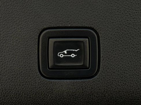Used 2021 GMC Yukon SLT w/ SLT Luxury Plus Package AWD/4WD image 30