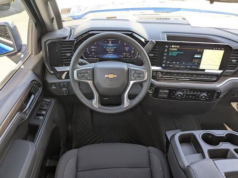 Certified 2026 Chevrolet Silverado 1500 LT AWD/4WD image 15