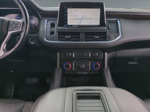 Used 2022 Chevrolet Tahoe LT w/ Luxury Package image 11