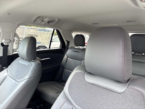 New 2026 Ford Explorer Active w/ Active Comfort Package RWD image 22
