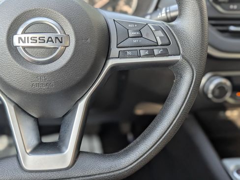 Used 2022 Nissan Altima 2.5 SV FWD image 30