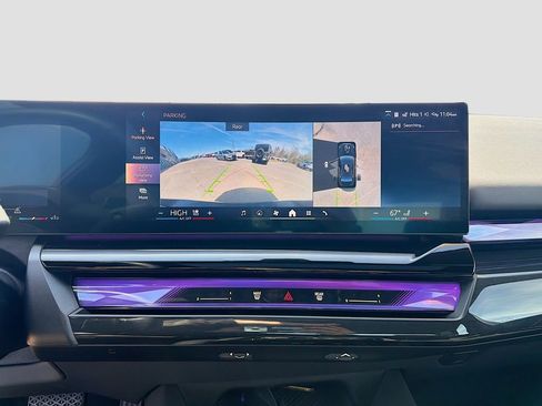 Used 2025 BMW 540i xDrive image 31