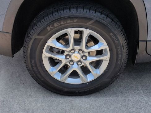 Used 2023 Chevrolet Traverse LS w/ Safety Package FWD image 26