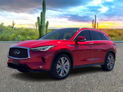 Used 2021 INFINITI QX50 Sensory image 2