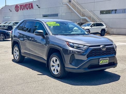 Used 2025 Toyota RAV4 LE FWD image 3