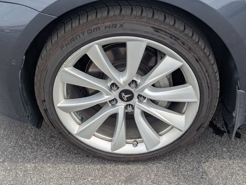 Used 2018 Tesla Model 3 Long Range AWD/4WD image 13
