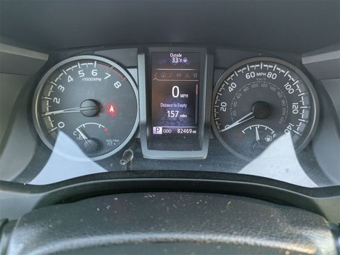 Used 2017 Toyota Tacoma TRD Sport image 20