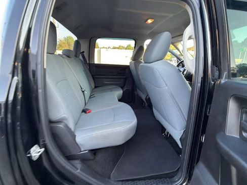 Used 2015 RAM 1500 Express AWD/4WD image 45