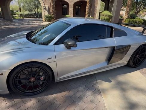Used 2017 Audi R8 V10 plus AWD/4WD image 10
