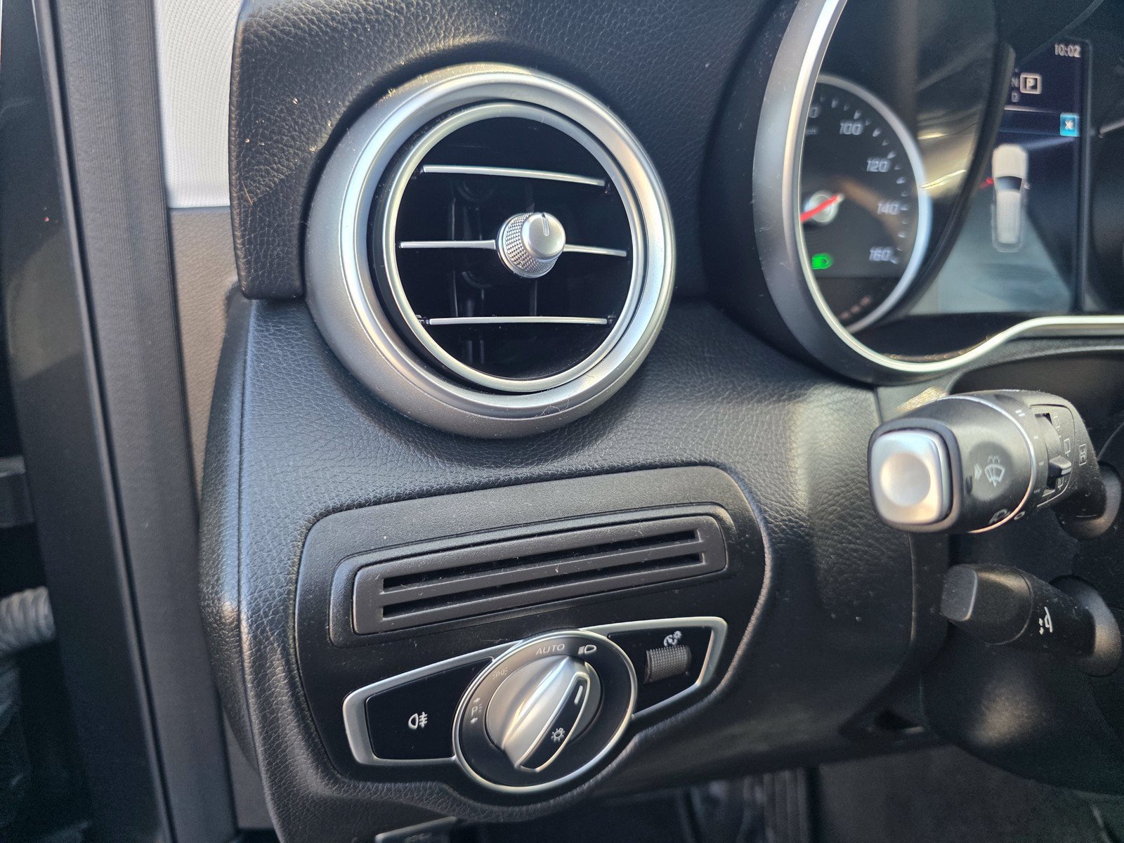 Used 2021 Mercedes-Benz GLC 300 image 32