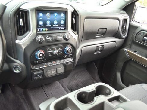 Used 2020 Chevrolet Silverado 1500 RST image 24