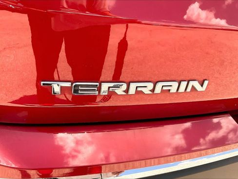 Used 2020 GMC Terrain SLT w/ Preferred Package FWD image 9