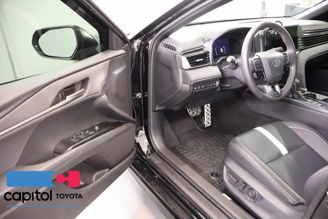 Used 2026 Toyota Camry Hybrid w/ Convenience Package AWD/4WD image 8